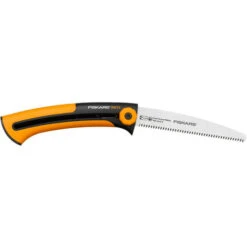 Fiskars Scie Rétractable Pour Panneaux Et Planches De Bois, Denture Fine, Longueur De Lame: 16 Cm, Lame Rétractable, Lame En Acier Inoxydable, Noir/Orange, Xtract, SW72, 1000612