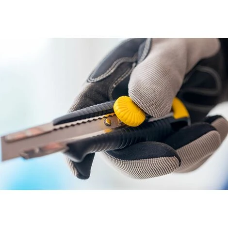 Cutter MPO - Fourni Avec 1 Lame 18 Mm - STANLEY, 1-10-418 7 Cutter MPO - Fourni Avec 1 Lame 18 Mm - STANLEY, 1-10-418 - Image 5