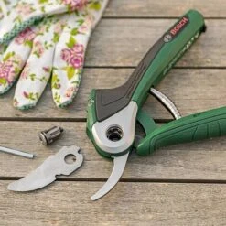 Bosch F016800475 Reservemes Voor Snoerloze Snoeischaar - 215mm 9 Bosch F016800475 Reservemes Voor Snoerloze Snoeischaar - 215mm -Pro Outils Soldes Magasin 32300201 3